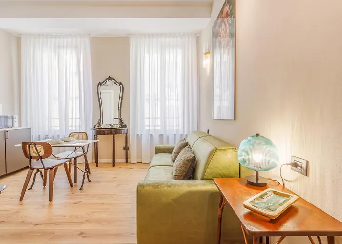 Dimora D'autore - Timeless Elegance In Apartment