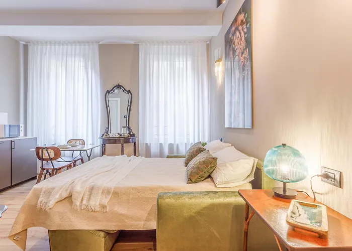 Dimora D'autore - Timeless Elegance In Apartment