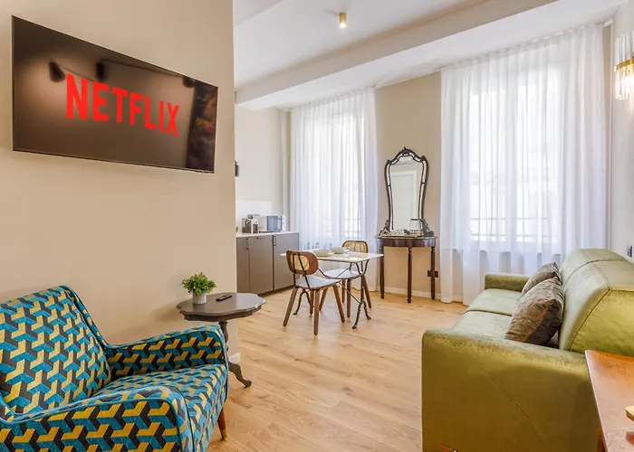 Apartment Dimora D'autore - Timeless Elegance In