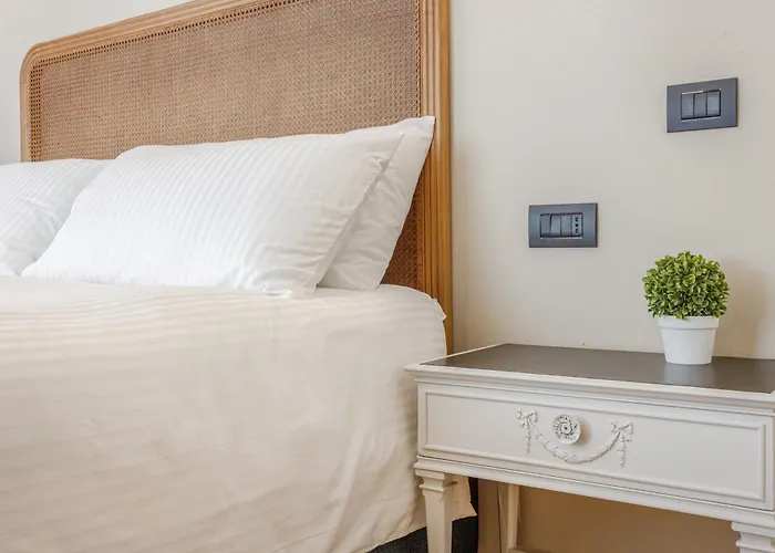 Apartment Dimora D'autore - Timeless Elegance In